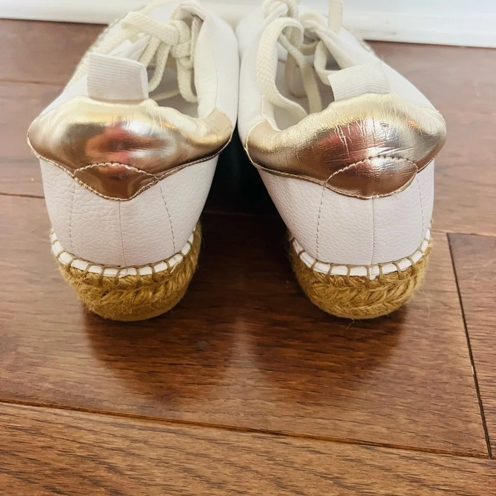Steve Madden White Leather and Tan Espadrilles with Classic Design size 9.5